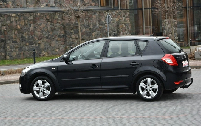 Kia Ceed cena 19900 przebieg: 199000, rok produkcji 2011 z Jordanów małe 211
